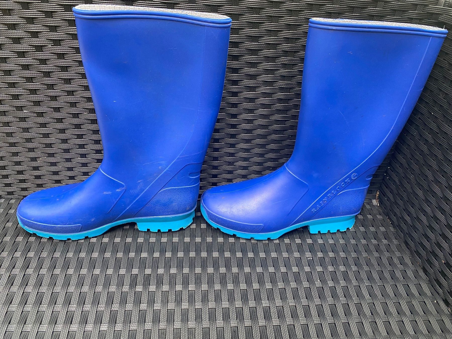 Scarpe per ragazzi: Stiefel für Kinder – Usato da Dietlikon venduto da Tonschildchrott 2