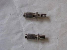 2 Stellschrauben für Kabelzüge