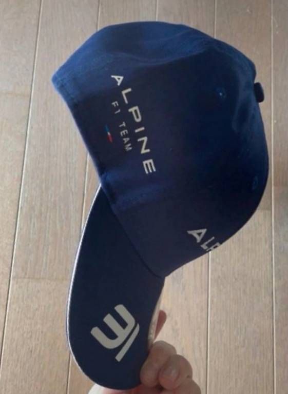 Copricapi, berretti & cappellini: Casquette Alpine F1 – Usato da Neuchâtel venduto da myr_8nf9 2