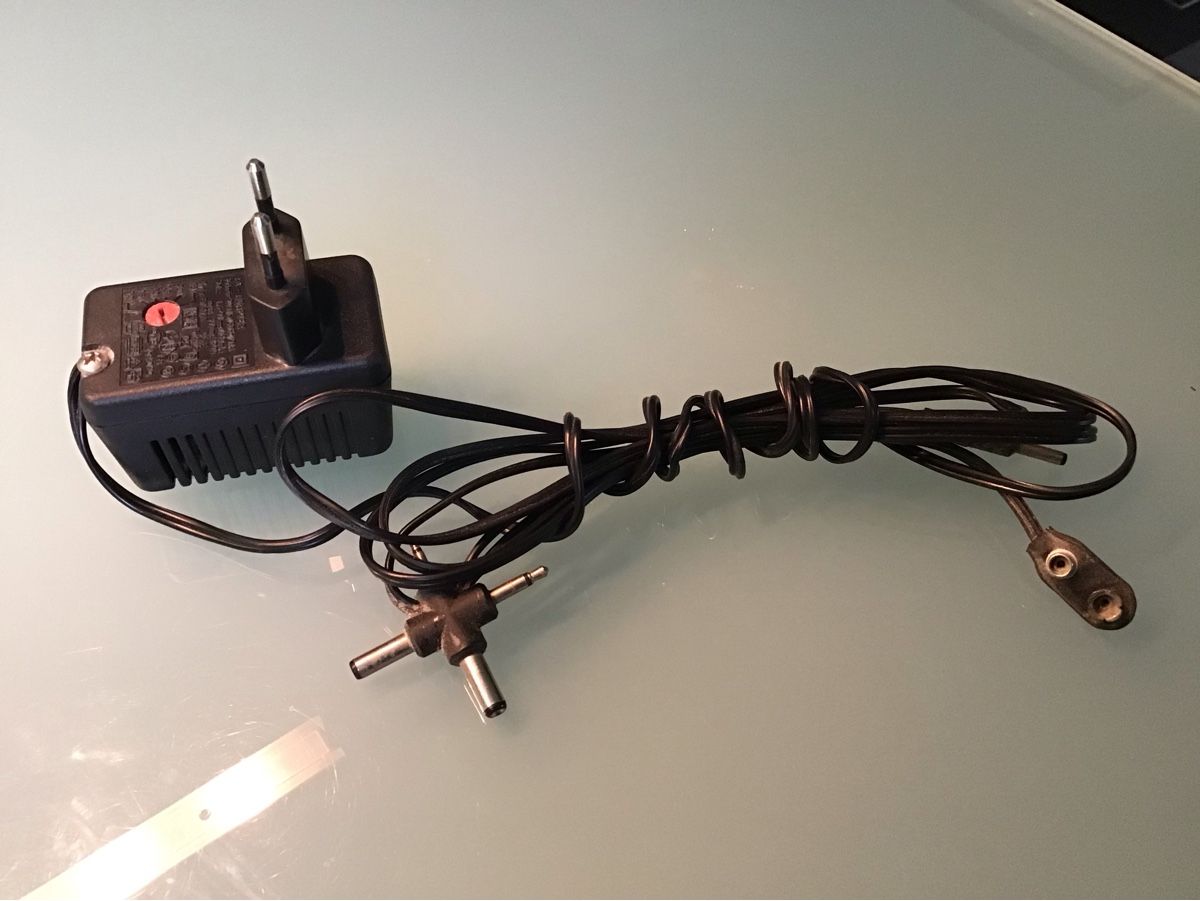 Unità & Adattatore: Friwo Netzadapter – Usato da Aefligen venduto da Bubu218