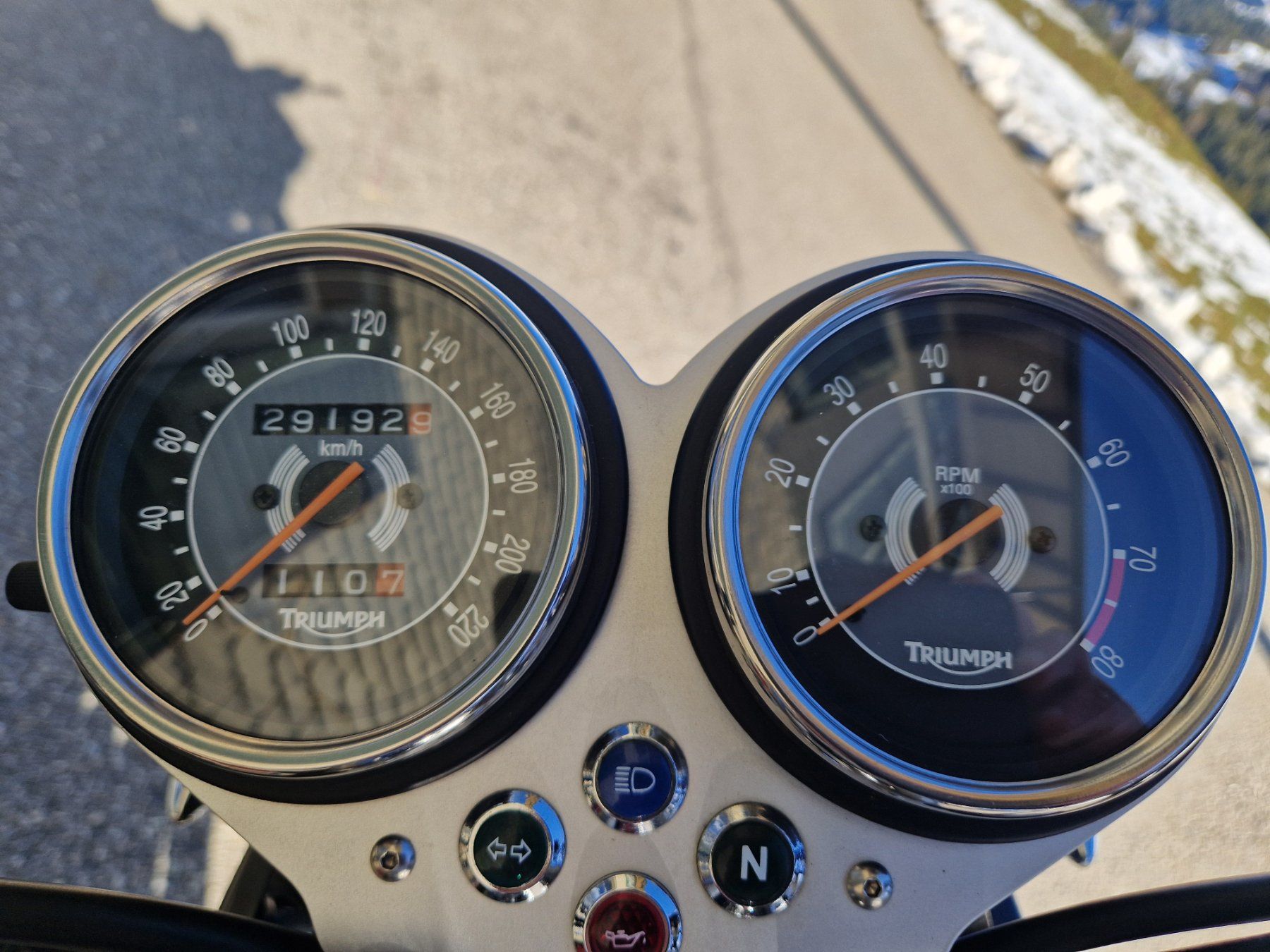 Triumph Strada: Triumph Bonneville T100 – Usato da Oeschseite venduto da lowbay 7