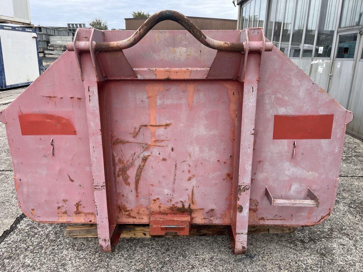 Conteneurs de construction: Abrollmulde Hackengerät – D'occasion à oberwil-lieli par dolomit01 5