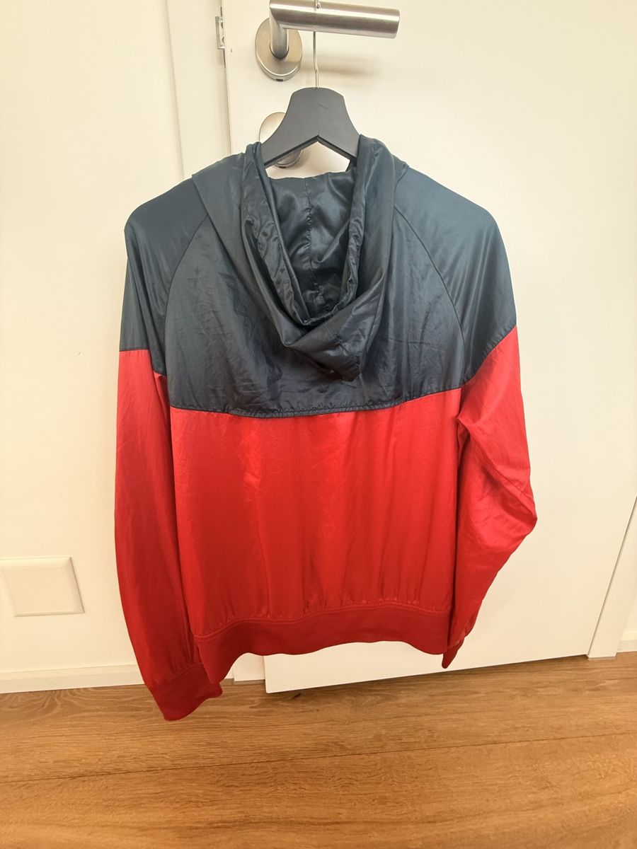 Nike Giacche: 2 Stk. Nike Windbreaker – Usato da Killwangen venduto da SaintB8B 1