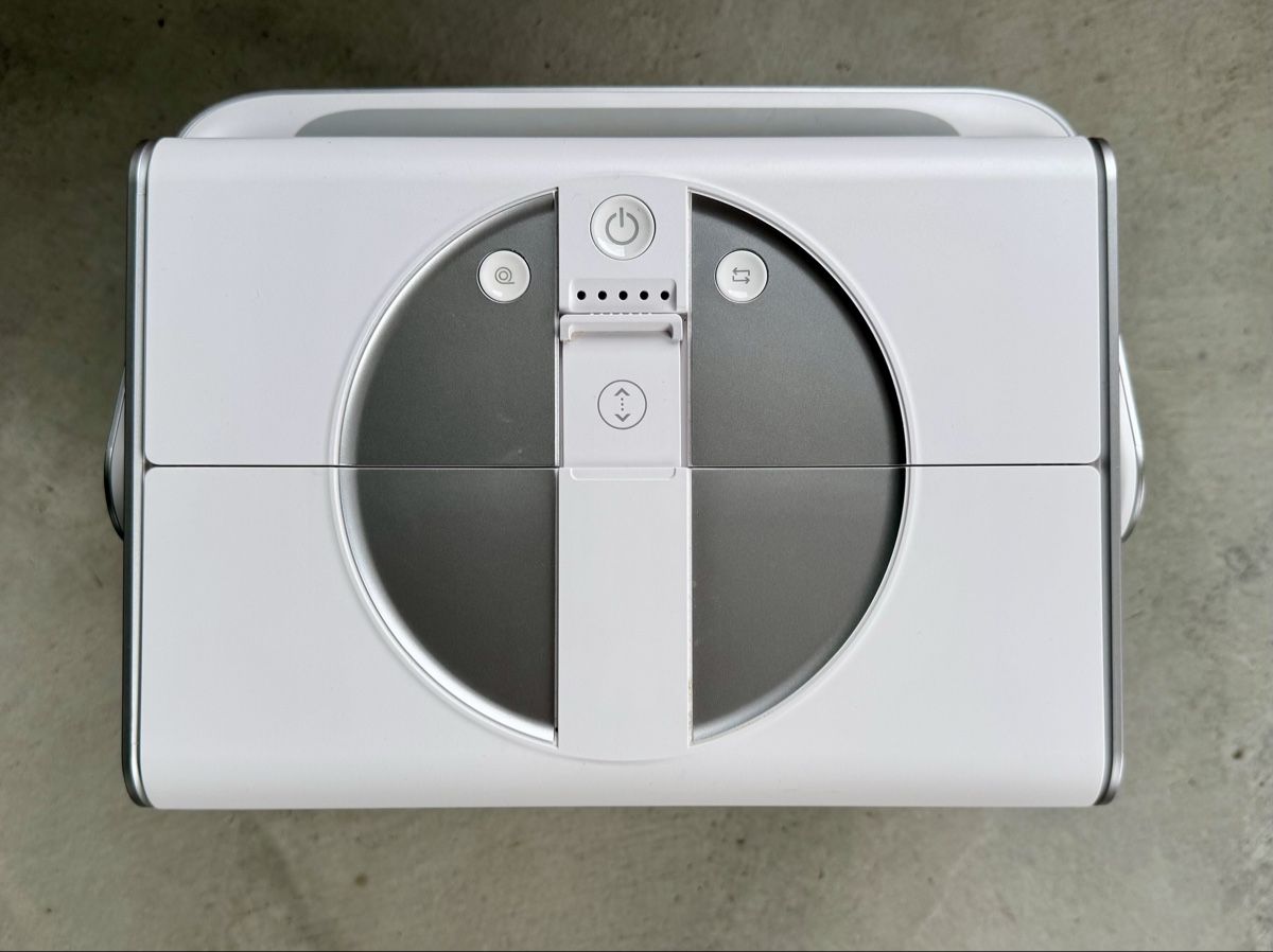 Ecovacs Altro per la casa: Ecovacs Winbot W2 Omni – Usato da Winterthur venduto da CaesarCyrill