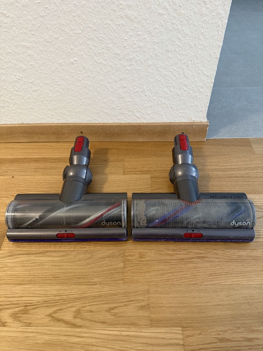 Dyson Sonstiges für Haushalt & Wohnen: Dyson brosses  – Gebraucht aus Meyrin von SA_3006