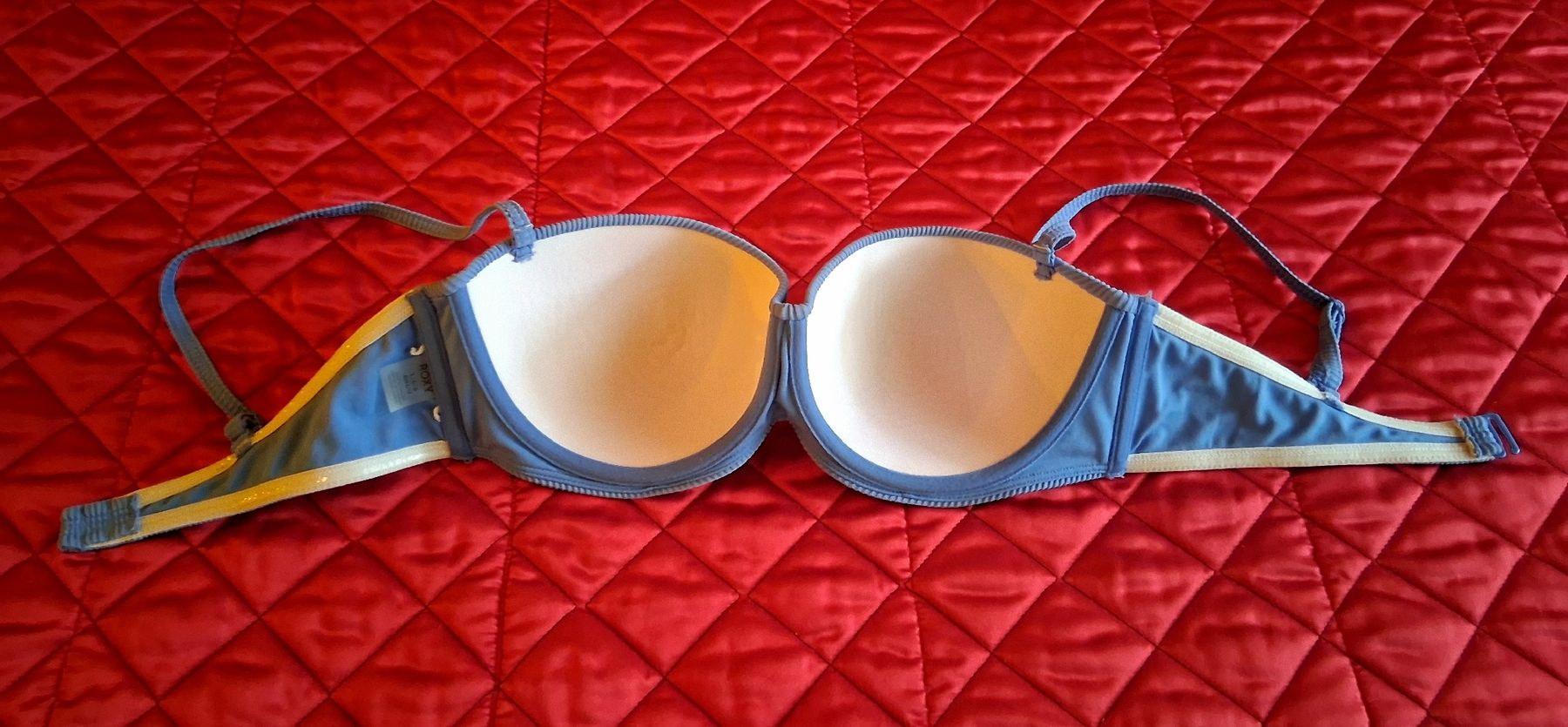 Roxy Costumi da bagno & Bikini: Roxy Damen Bikini Top, Grösse L, Blau – Nuovo (secondo la descrizione) da Tamins venduto da LisaMorpurgo 1