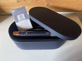 Dyson Airwrap Haarstyler blau mit Zubehör und Box