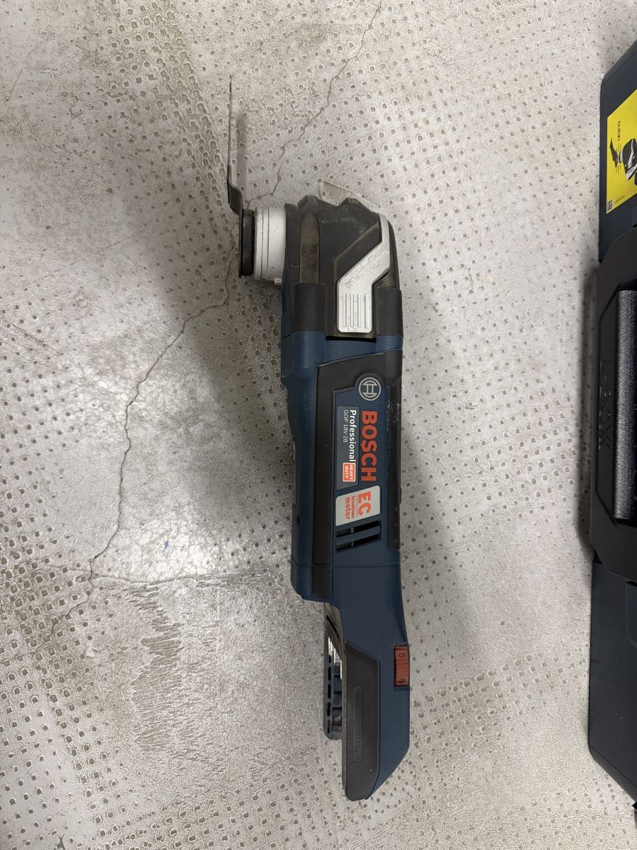 Bosch Tutti gli attrezzi: Bosch Professional GOP 18V-28 Multitool – Usato da Wangen an der Aare venduto da Flo_kaufm 2
