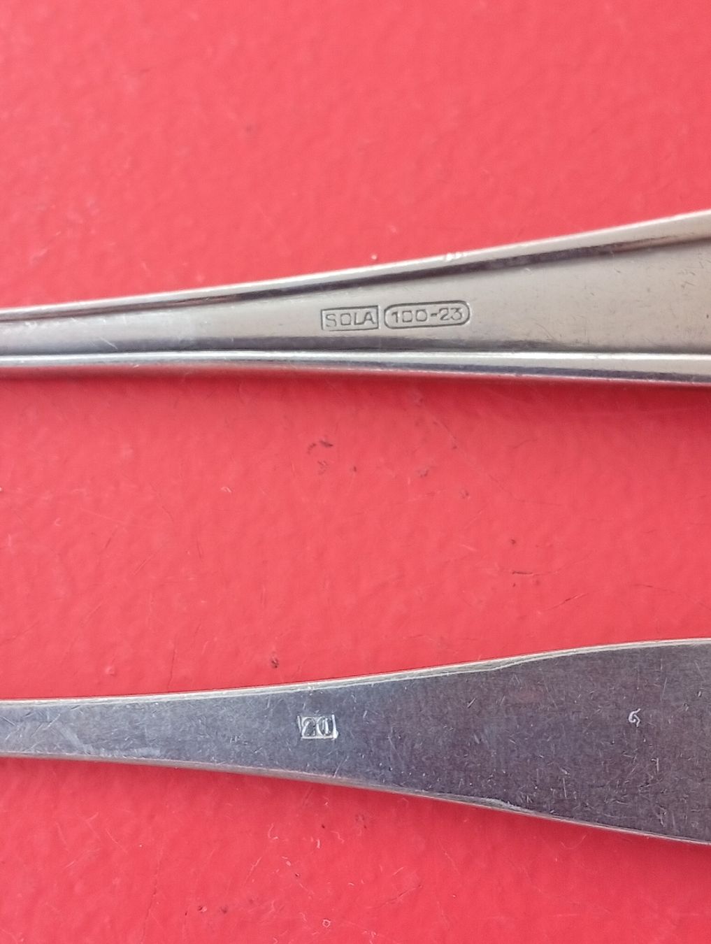 Cuillères: 12 Versilberte Löffel90 1 Versilberte Gabel 100. – D'occasion à Engelburg par CH.Me 9