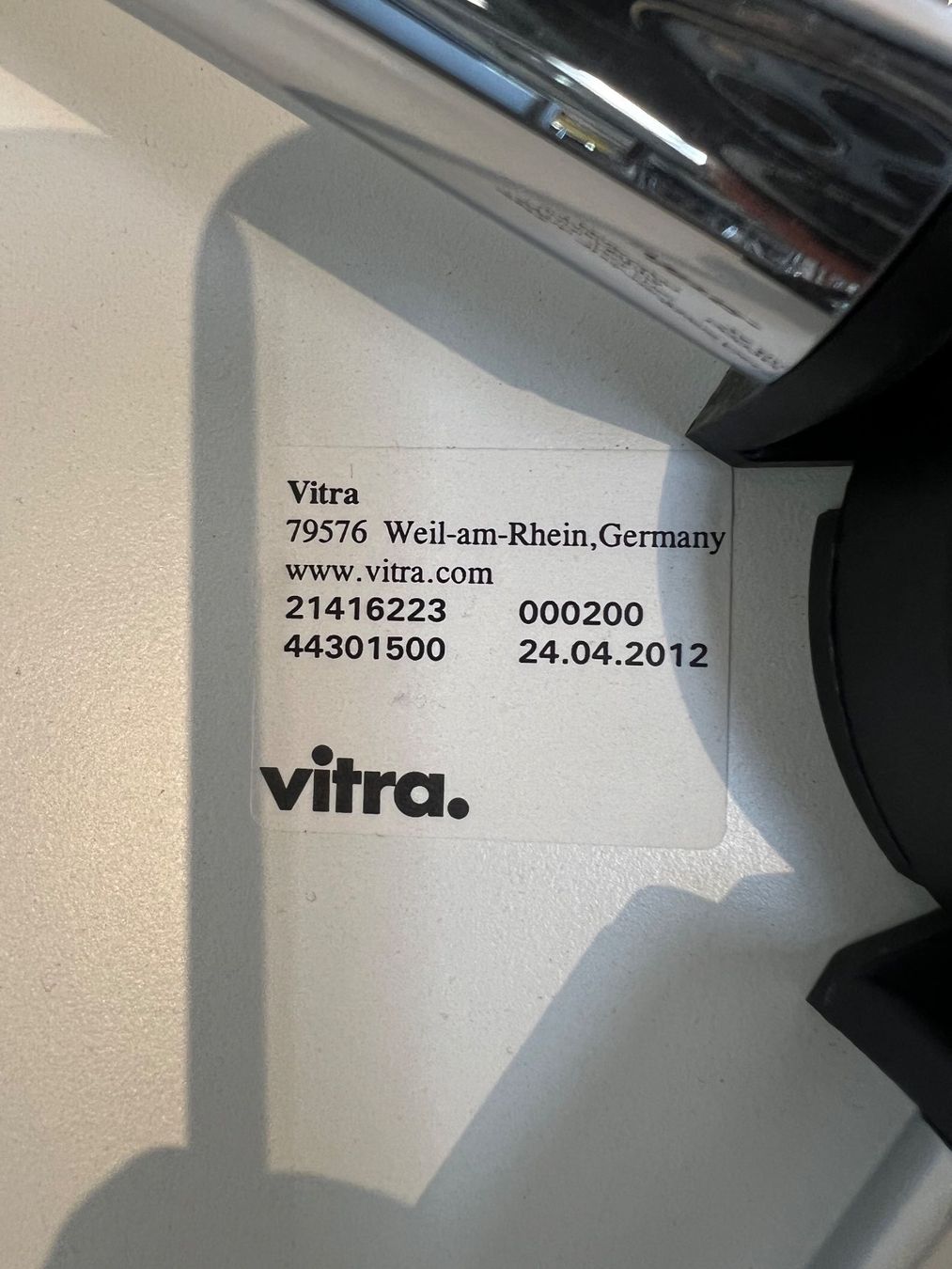 Vitra Tische: 003 VITRA Hal Designertisch – Gebraucht aus Wangen an der Aare von TBYN 8