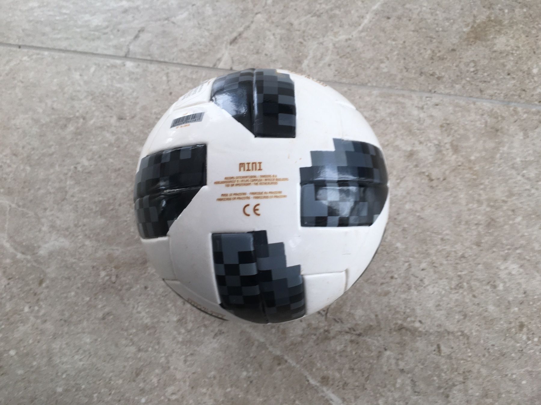 Adidas Palloni: Adidas Telstaa Mini Replica Fussball – Usato da Gächlingen venduto da Tara_devi 1
