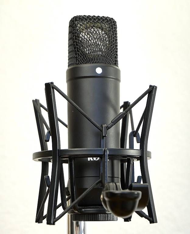 Røde Microfoni: Rode NT1 Custom >modifiziert< mit Spinne - auf Youtube!!! – Nuovo (secondo la descrizione) da Aarau venduto da Bigbenmusic