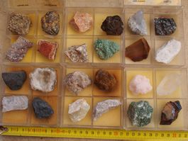 2. lot de pierres diverses 24 sortes
