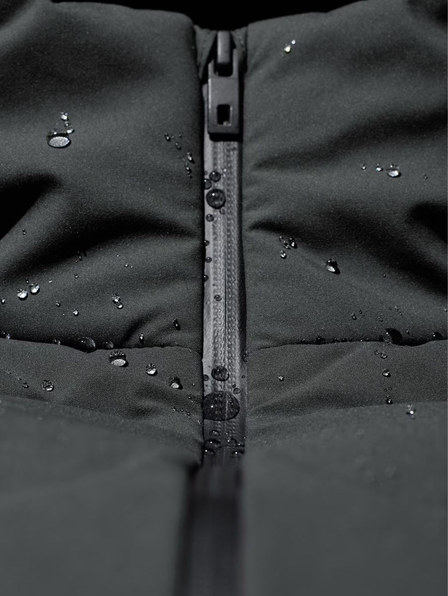 Uniqlo Giacche: Uniqlo Seamless Down Parka – Nuovo (secondo la descrizione) da Zürich venduto da lorfer 4