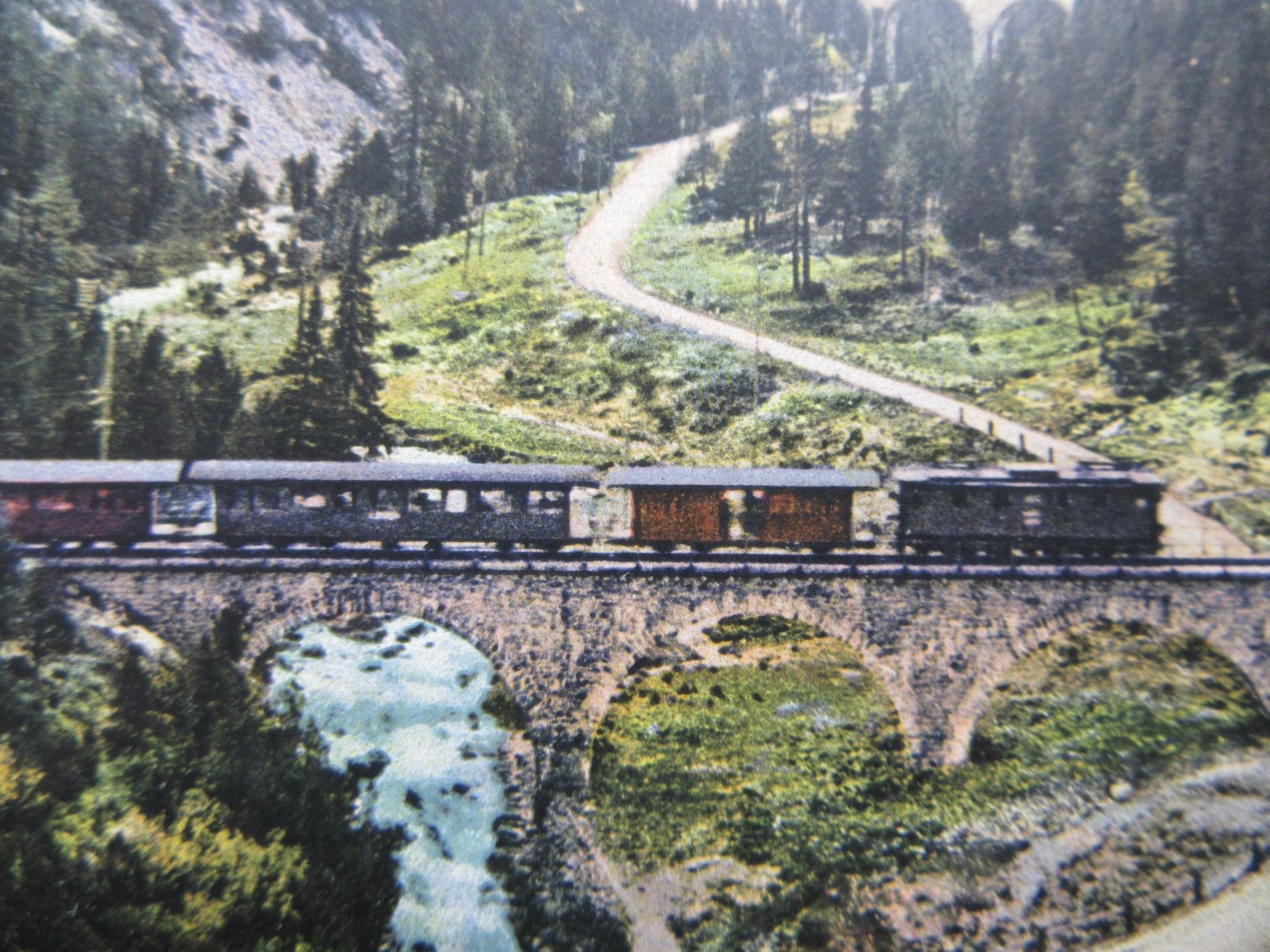 Cartoline postali: ALBULA-BAHN E-LOK ZUG 4BRÜCKEN GR AK – Usato da Ettingen venduto da Hausi4711 1