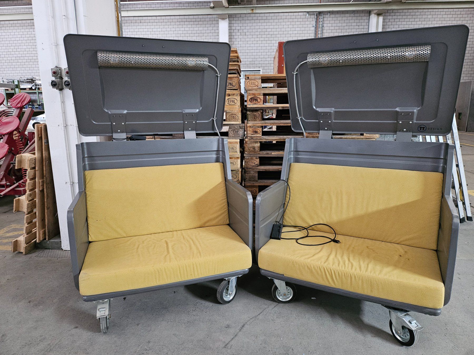 Divani: Containersofa – Usato da Gossau ZH venduto da Marcozh1