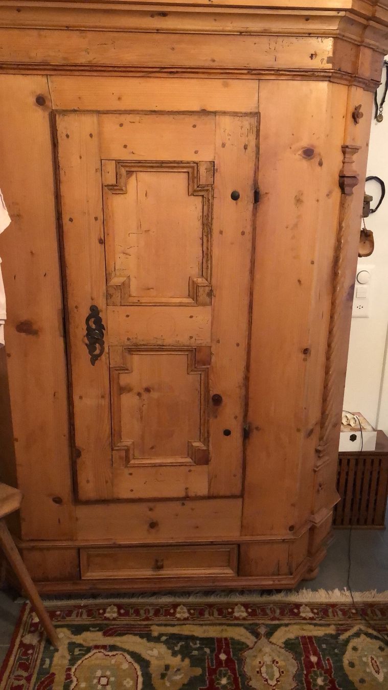 Armadi: Antiker Schrank restauriert – Usato da S. Antonino venduto da Swissbutler 5