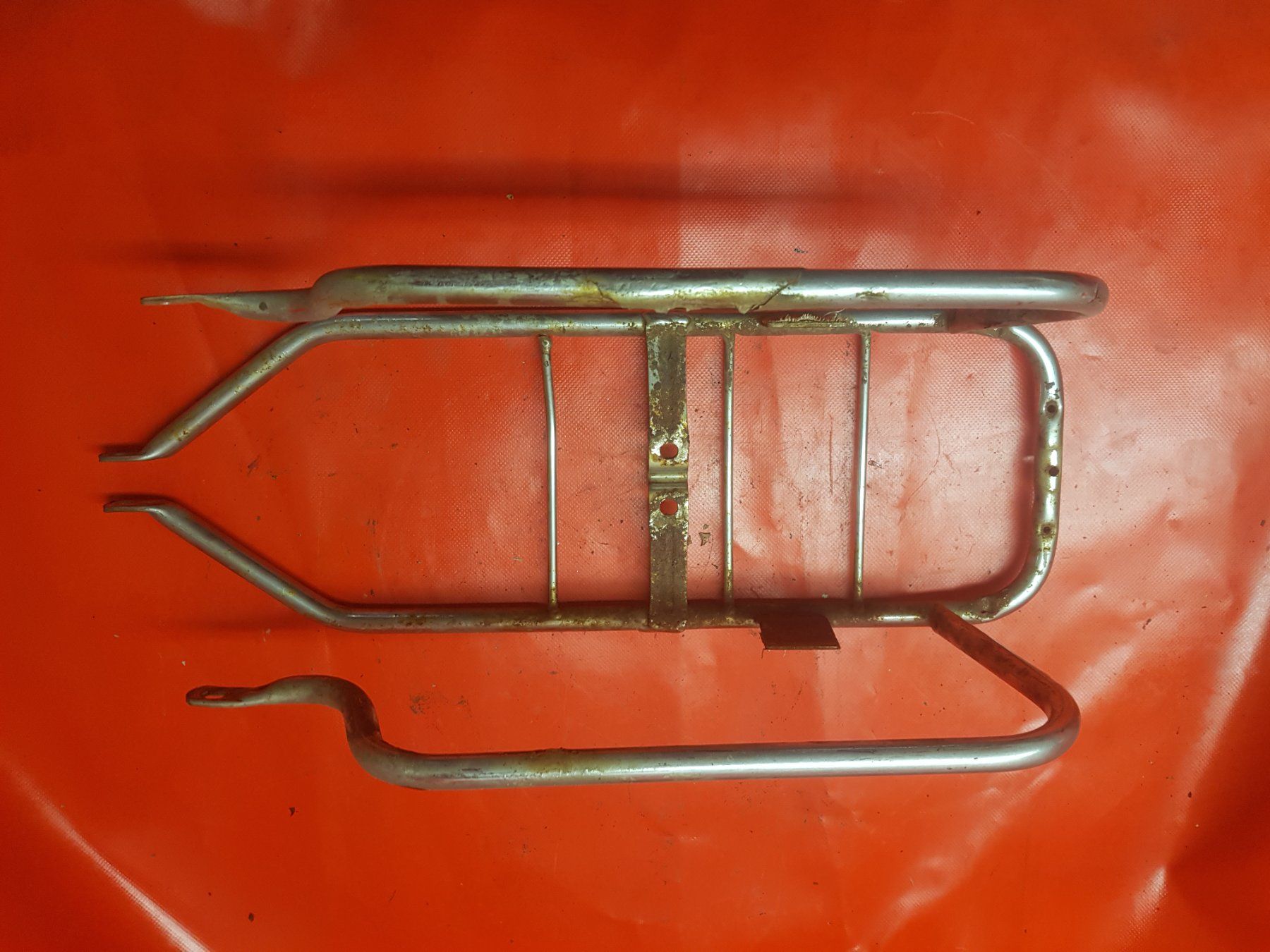 Pièces pour mobylette: Puch Supermaxi Gepäckträger – D'occasion à Aarberg par 2002stefan 5