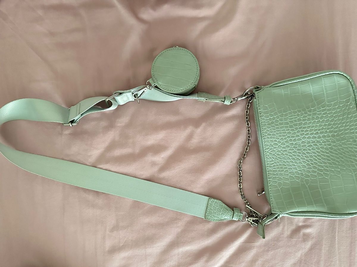 Altro in  Abbigliamento & Accessori: Bershka Mint grün Tasche – Usato da Winterthur venduto da yar_dpp8 2