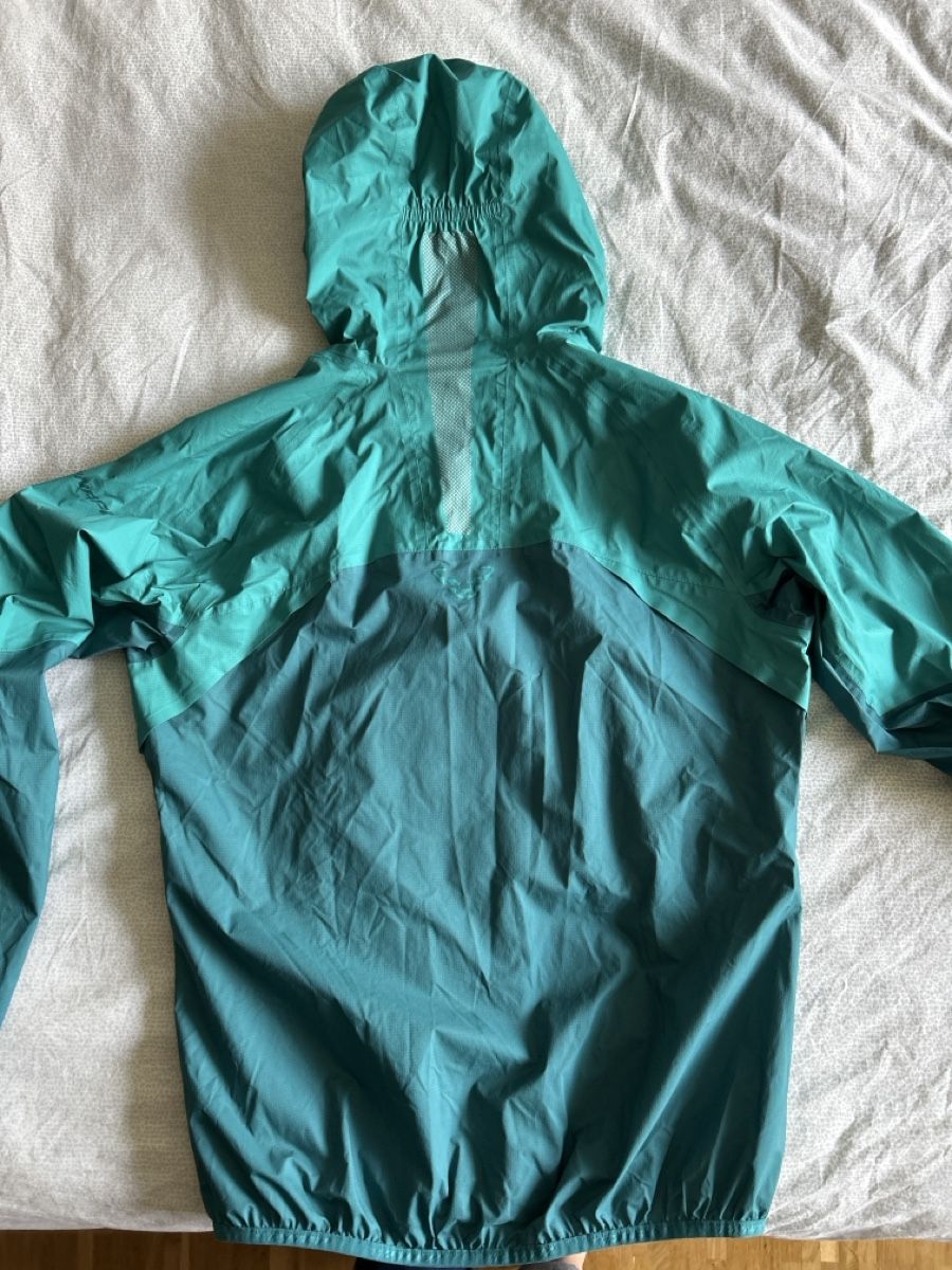 Dynafit Giacche: Veste imperméable Dynafit vert bleu taille M – Usato da Biel/Bienne venduto da ponpon_bleu 1