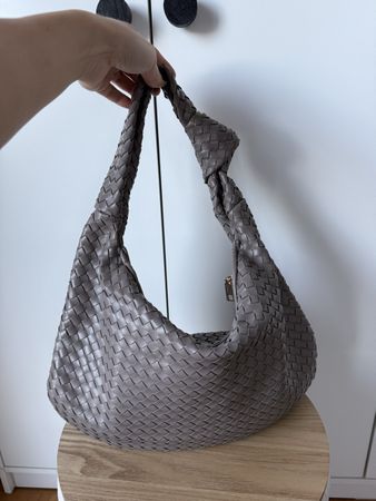 Handtasche medium Grösse Taupe Farbe