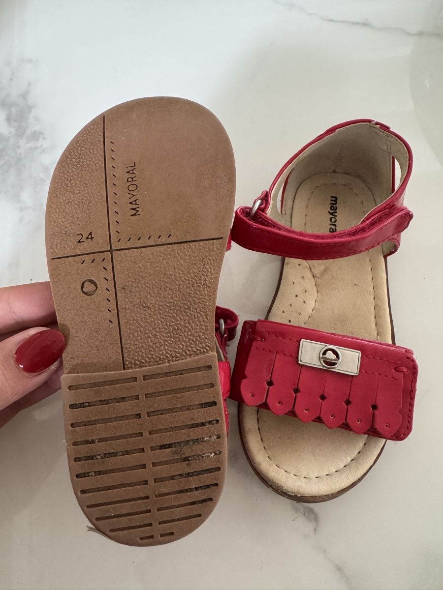 Mayoral Scarpe per ragazze: Mayoral Mädchen Saandalen Rot Grösse:24 – Nuovo (secondo la descrizione) da Belp venduto da Secondhand11 1