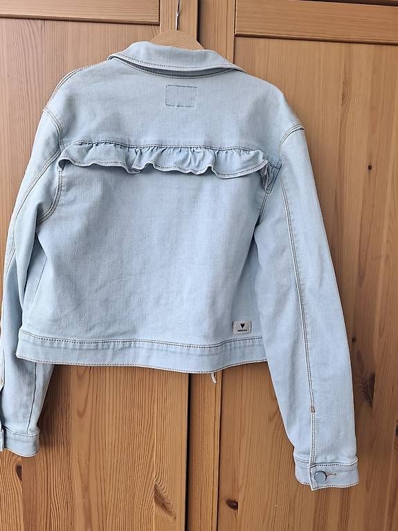Catimini Jacken & Mäntel: Catimini Jeansjacke Gr. 140 – Gebraucht aus Männedorf von Einhornmama 1