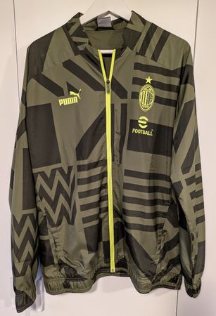 Veste AC Milan Puma, taille L (neuve)