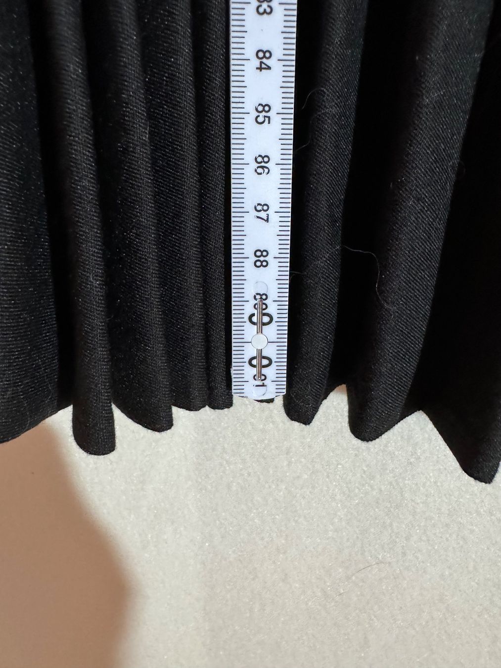 H&M Gonne: Faltenrock von H&M Gr. 36 – Usato da Grosswangen venduto da second_hand_dress 1