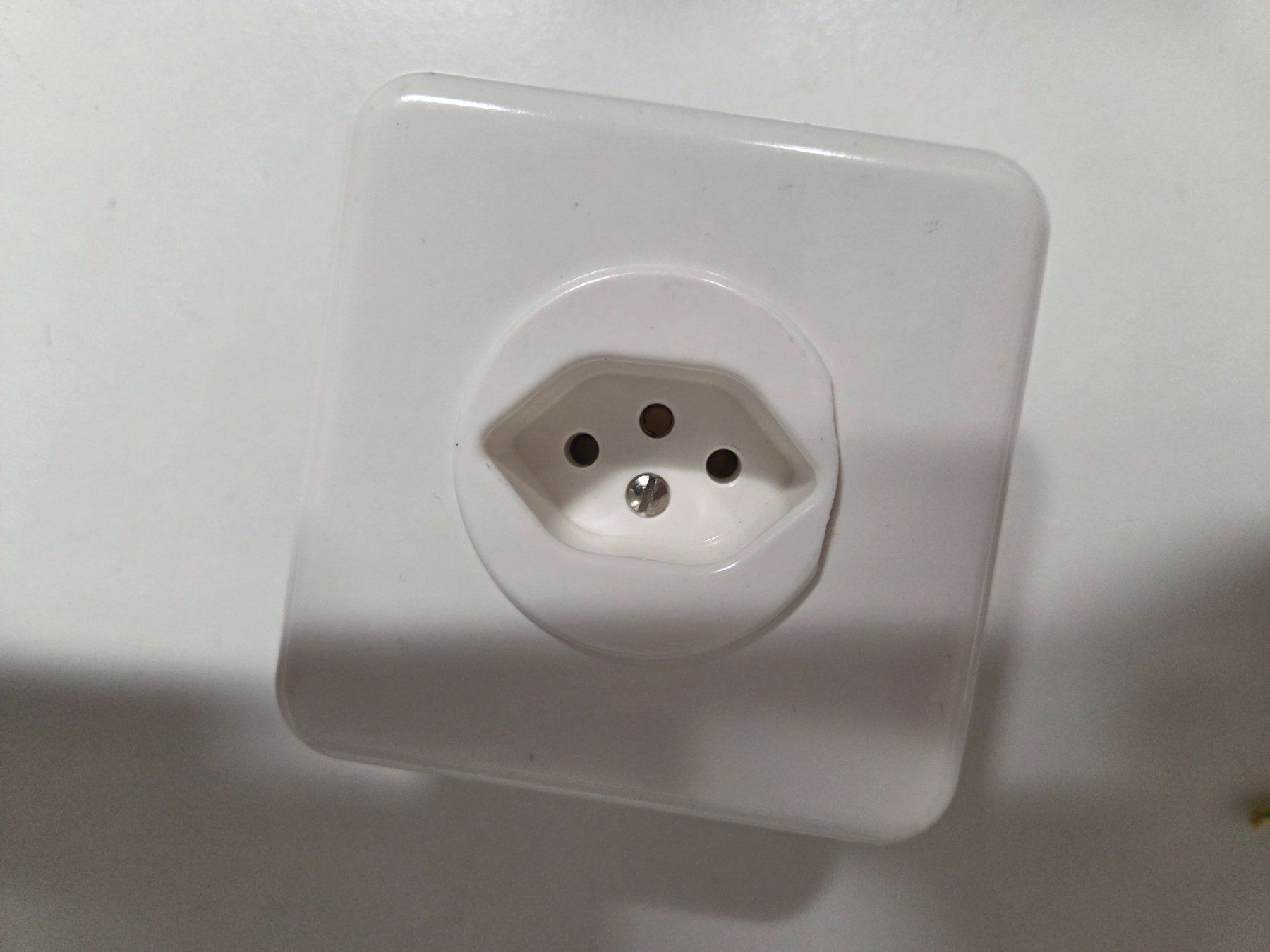 Feller Stecker: UP FELLER Steckdose T13 Typ13 – Gebraucht aus Zürich von eymen20