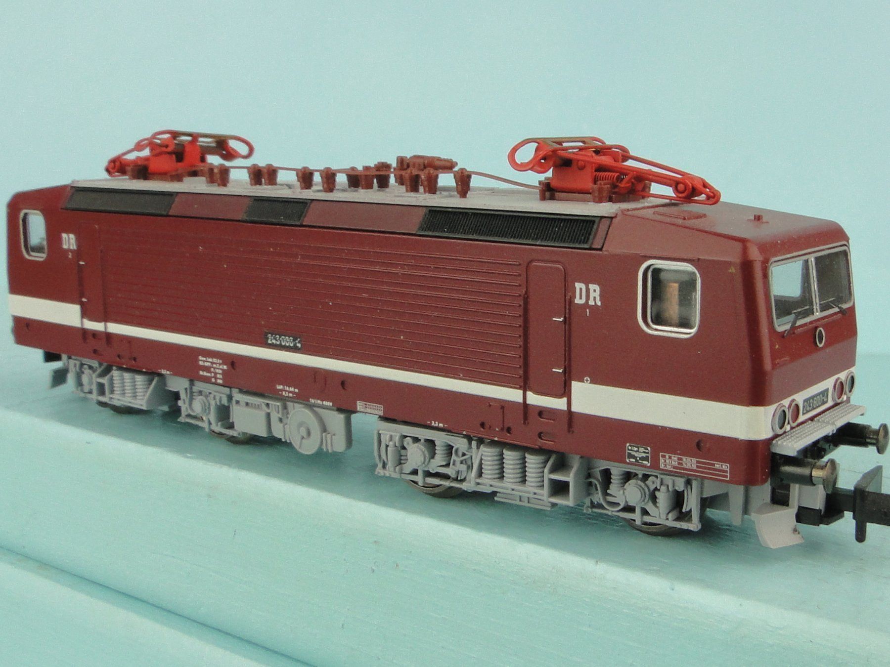 Trix Modellini di ferrovie: Minitrix 12857 DR Ellok 243 – Usato da Bülach venduto da cann11 1