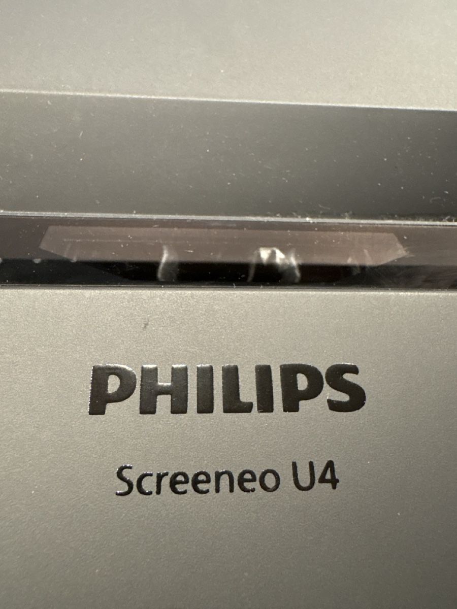 Philips Heimkino: PHILIPS Screeneo U4 Ultra Short Throw Projector neuwertig – Gebraucht aus Spiez von bas_6mrs 2