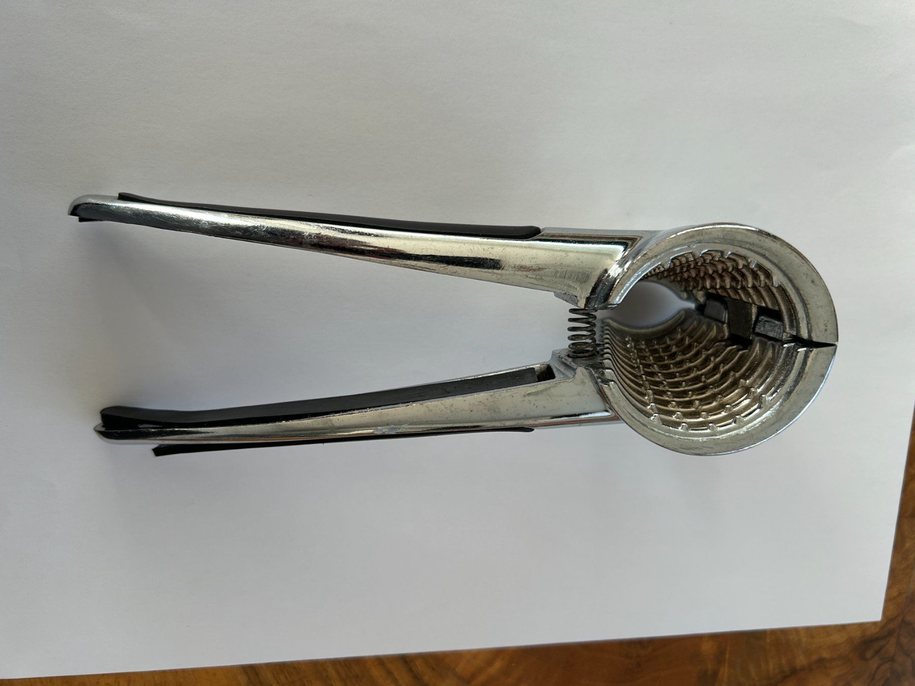 Elettrodomestici da cucina: Praktischer Nussknacker ( Casse-noix ) – Usato da Küsnacht ZH venduto da filo_fila8700 3
