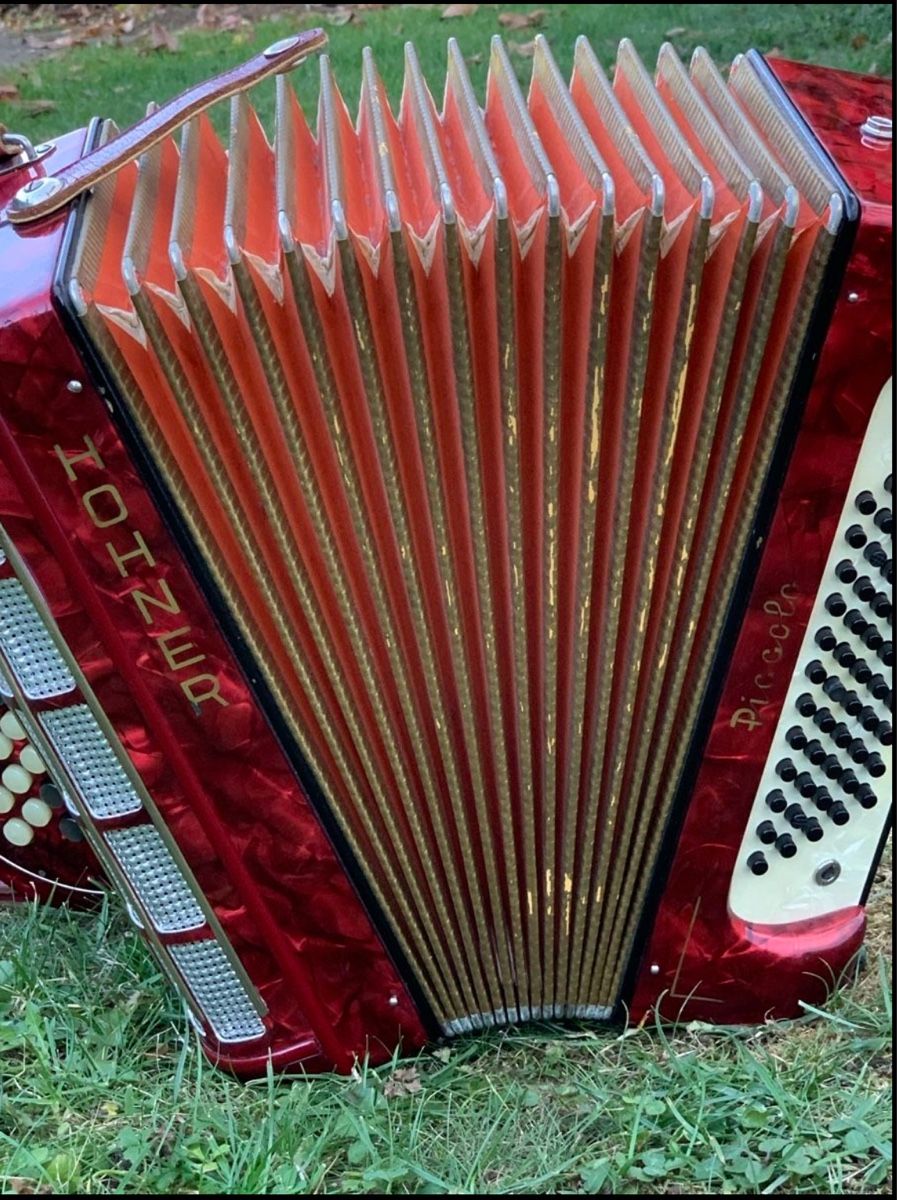 Hohner Strumenti musicali: Akkordeon HOHNER „Piccolo“ – Usato da Wangen b. Olten venduto da Finolino28 7