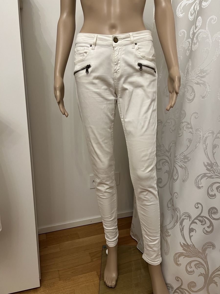 Jeans: Weisse Jeans mit Beschichtung Gr 36 – Usato da Basel venduto da Ksjusha