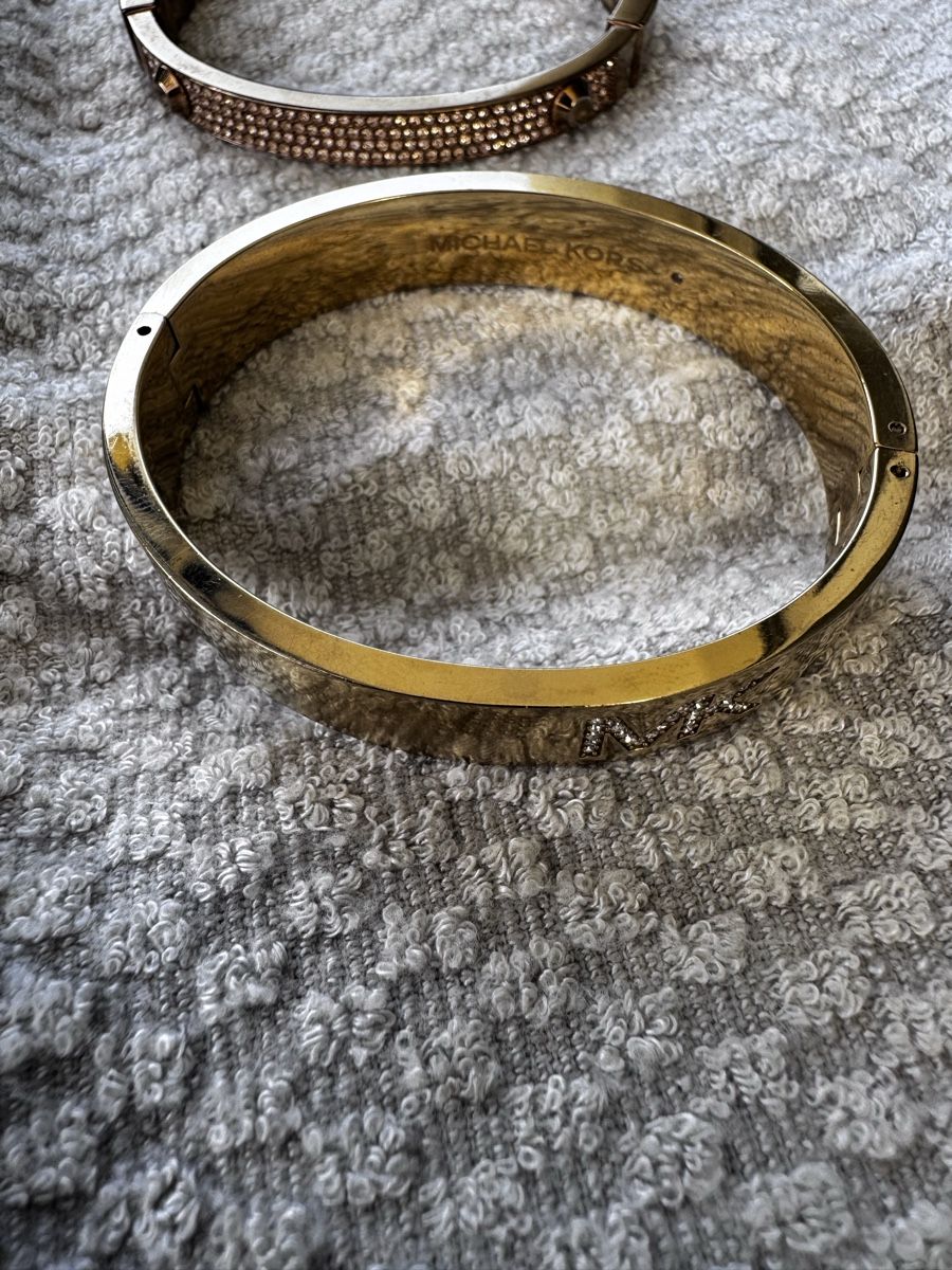 Michael Kors Bracelets: Michael Kors Armreifset – D'occasion à Emmenbrücke par j_16 2