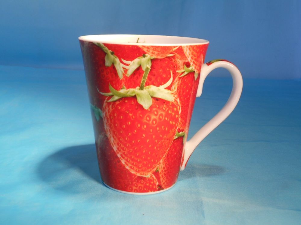 Tasse mit Erdbeeren | Kaufen auf Ricardo