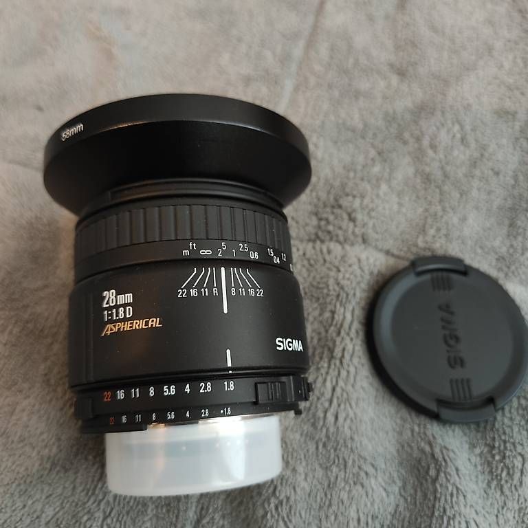 Objectifs: Sigma 28mm 1: 1.8D Aspherical monture Nikon – D'occasion à Genève par mic_6tvp 1