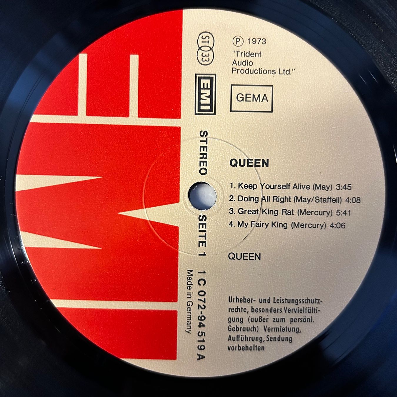 Dischi in vinile: Queen - Queen, Debütalbum Reissue – Usato da Aesch BL venduto da BlueMusicRecords 2