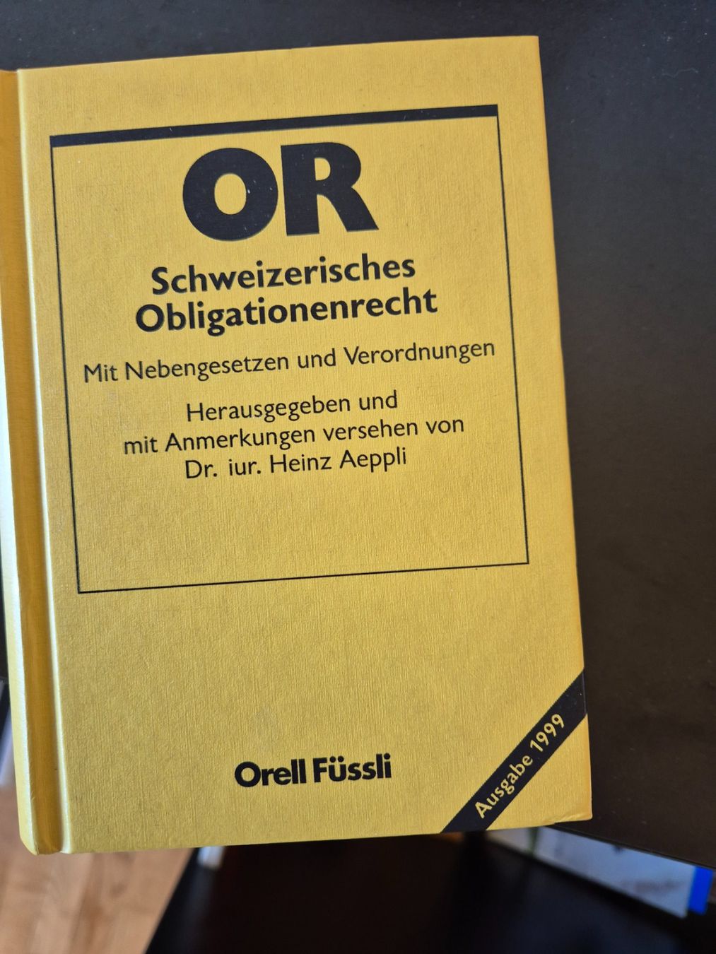 Libri: SCHWEIZERISCHES OBLIGATIONENRECHT – Usato da Dierikon venduto da Eloy01
