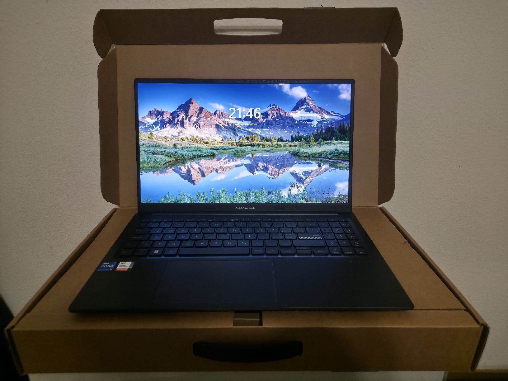 Asus Notebooks: Asus Vivobook 15 Oled – Neu (gemäss Beschreibung) aus Lausanne von NIVIDIA2 5