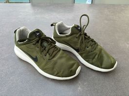 Nike Herren Sneaker Olivgrün / Schwarz