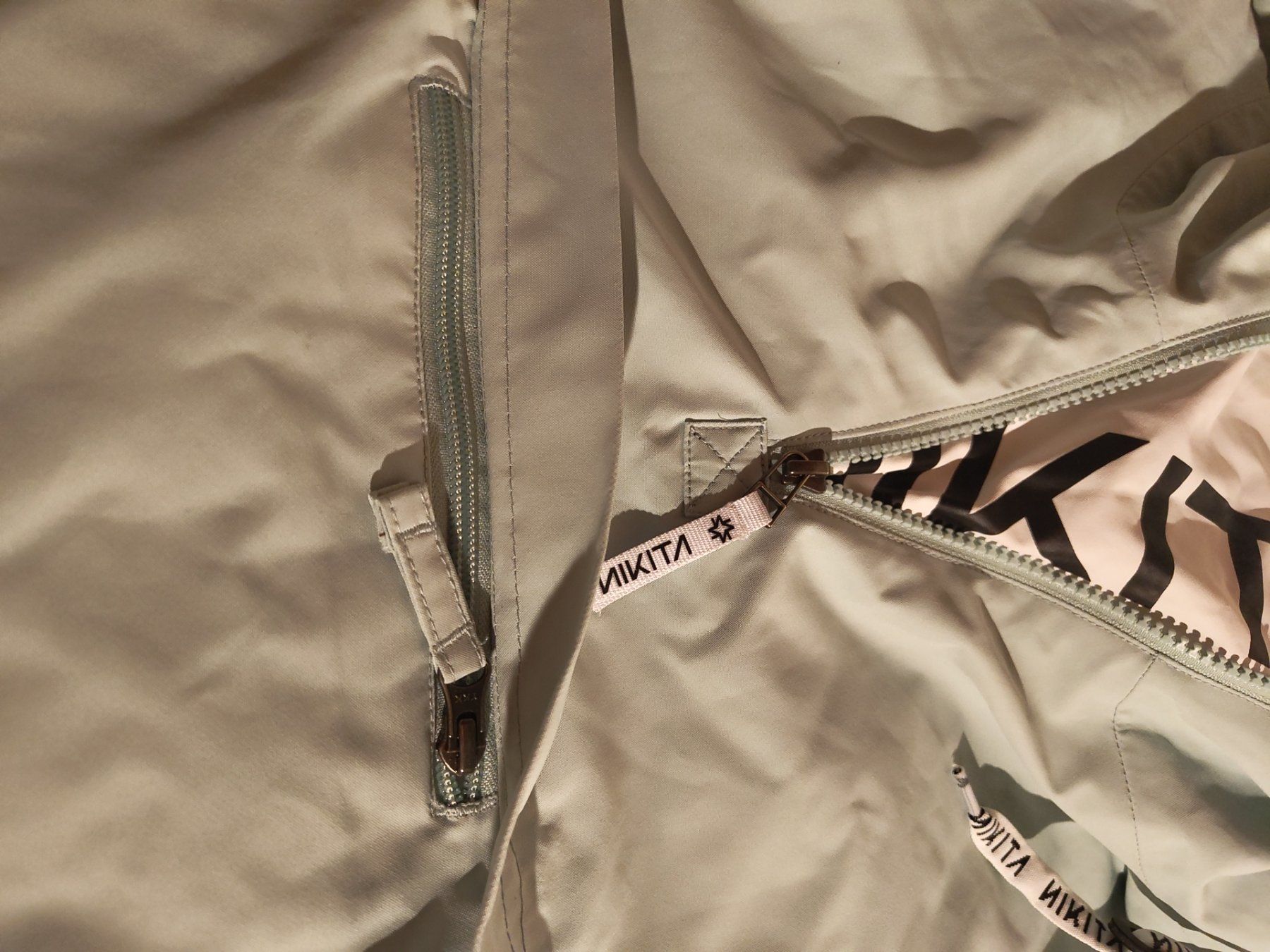 Nikita Giacche: nikita hemlock jacket XL ski jacket / Jacke / hellblau – Usato da Schänis venduto da Second_Life_ 6