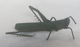 Grashüpfer Metall grün Vintage Deko Figur Garten Schweiz