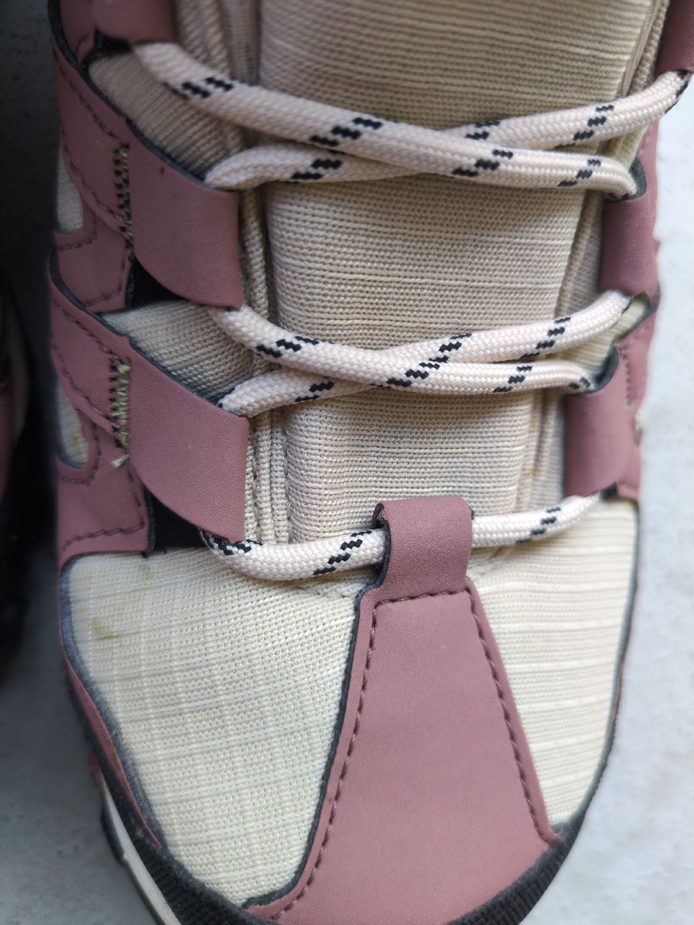 Chaussures femmes: Merrell Wanderschuhe  – D'occasion à Wil / ZH par Tomseymoor 1