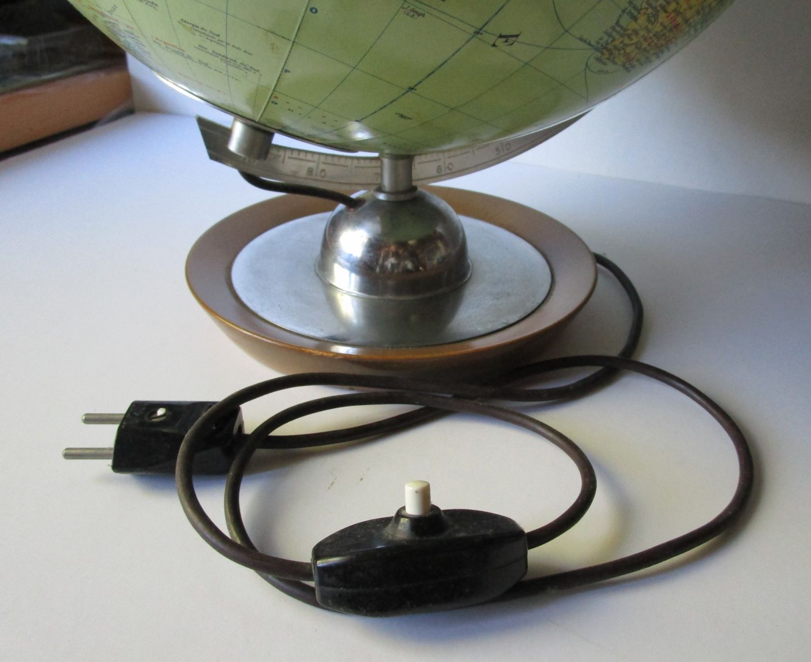Altro in Decorazioni & Accessori: mappemonde lampe ancienne 1960 – Usato da Yverdon-les-Bains venduto da jft_n8k8 2