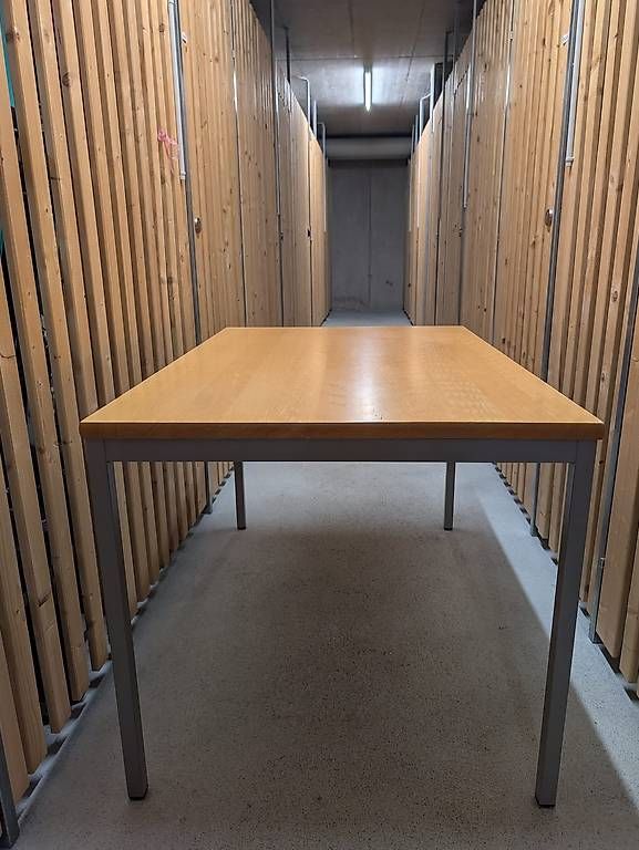 Schreibtische: Schreibtisch 120x80 cm gratis – Gebraucht aus Luzern von eli_8sz8 1