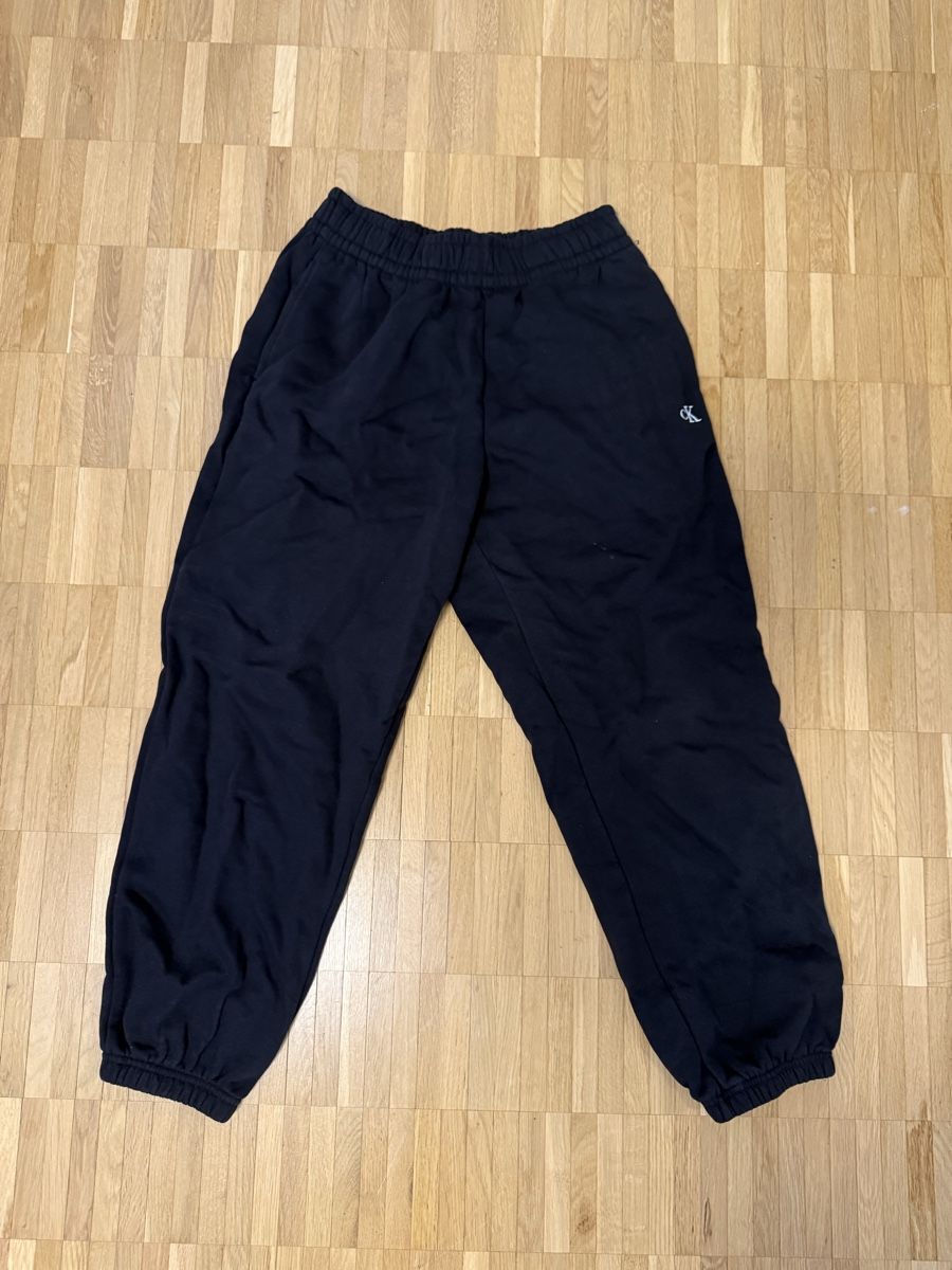 Calvin Klein Pantaloni: Pantalon de jogging – Nuovo (secondo la descrizione) da Bulle venduto da pra_c9c8