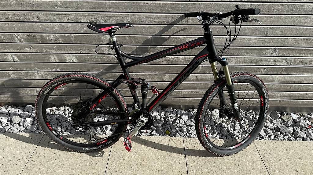Stevens Biciclette: STEVENS Glide ES All Mountain Fully – Usato da Wichtrach venduto da chrubischweiz