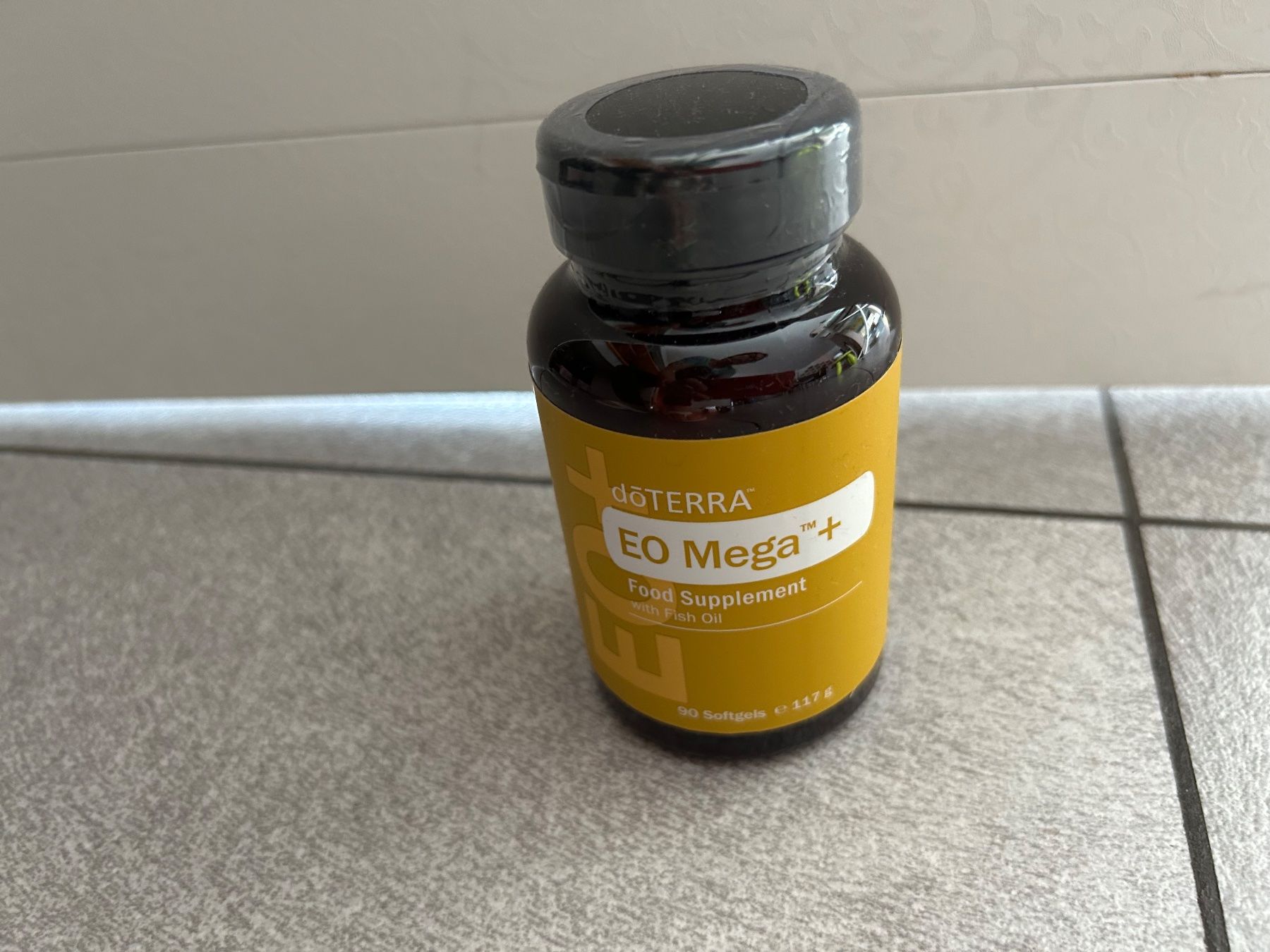 Doterra Huiles essentielles: DOTERRA EO MEGA+ Softgels - neuve – Neuf avec emballage d'origine à Arbedo par nadia1973